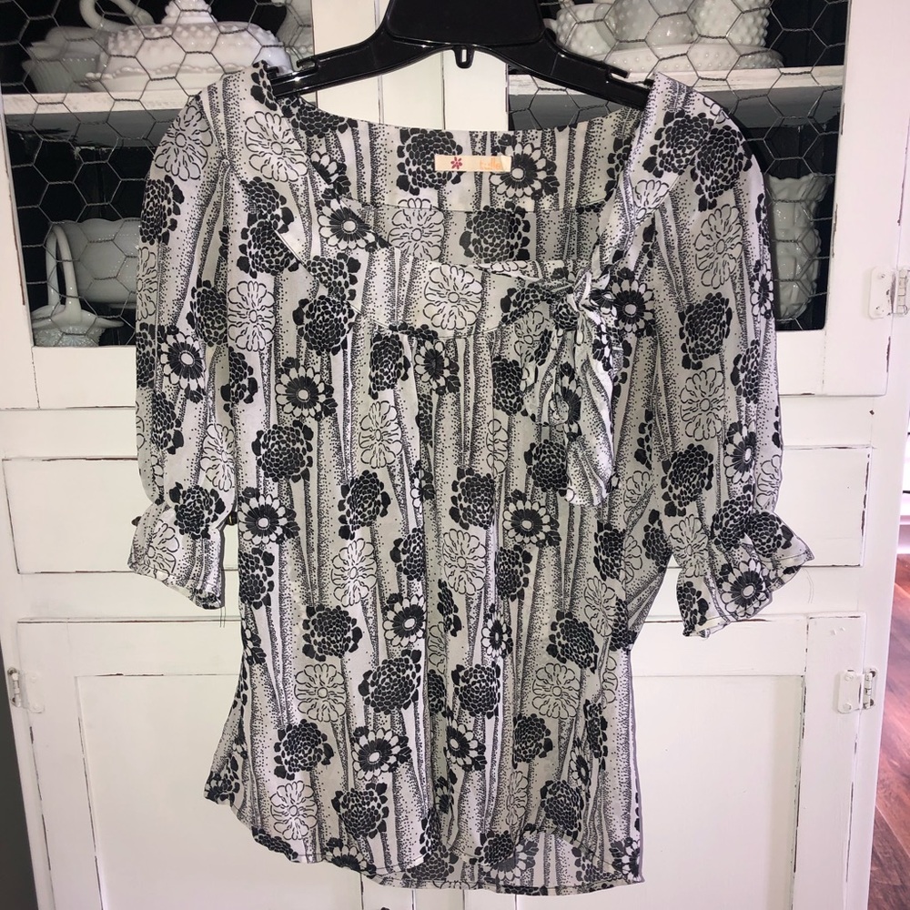 Black and white Tulle blouse